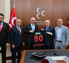 MHP Genel Başkanı Bahçeli, Fatih Karagümrük Spor Kulübü Başkanı Hurma ile görüştü