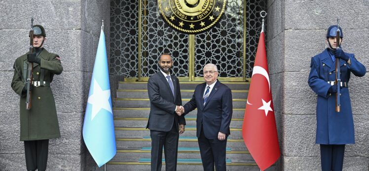 Milli Savunma Bakanı Güler, Somalili mevkidaşı Nur ile görüştü