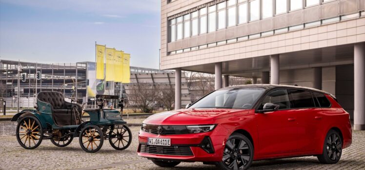 Opel, otomobil üretiminde 125. yılını kutluyor