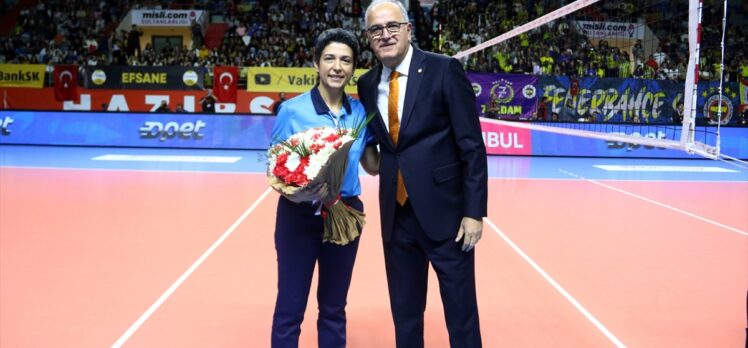 Voleybol hakemi Nurper Özbar'a Paris 2024 Olimpiyatları daveti