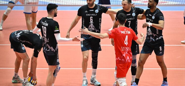 Voleybol: AXA Sigorta Efeler Ligi