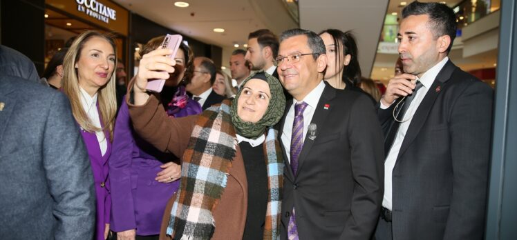 CHP Genel Başkanı Özgür Özel partisinin Eskişehir İl Başkanlığı'nda konuştu: