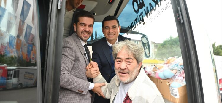 Cumhur İttifakı Antalya Büyükşehir Belediye Başkan adayı Tütüncü, Kemer'de vatandaşlarla buluştu: