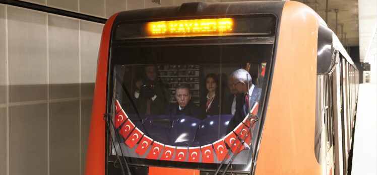 Cumhurbaşkanı Erdoğan Bakırköy Sahil-Bağcılar Kirazlı Metro Hattın'nın açılış sürüşünü yaptı