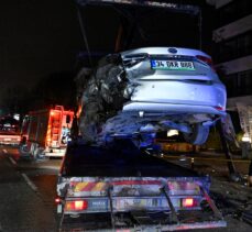 Kadıköy'deki trafik kazasında 2 kişi yaralandı