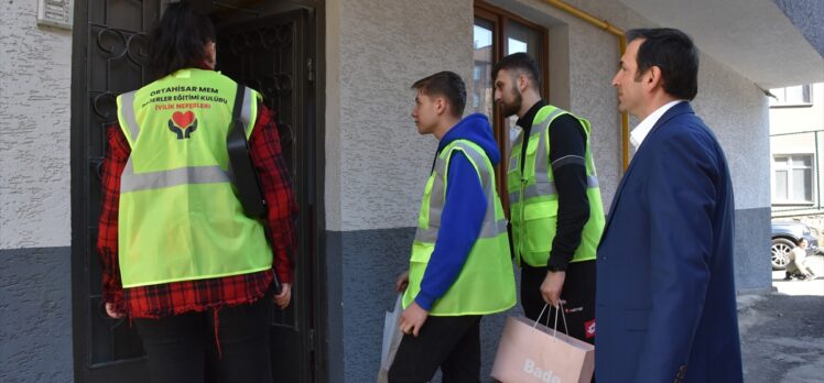 Trabzon'da çıraklık eğitimi alan öğrenciler “iyilik neferi” oldu