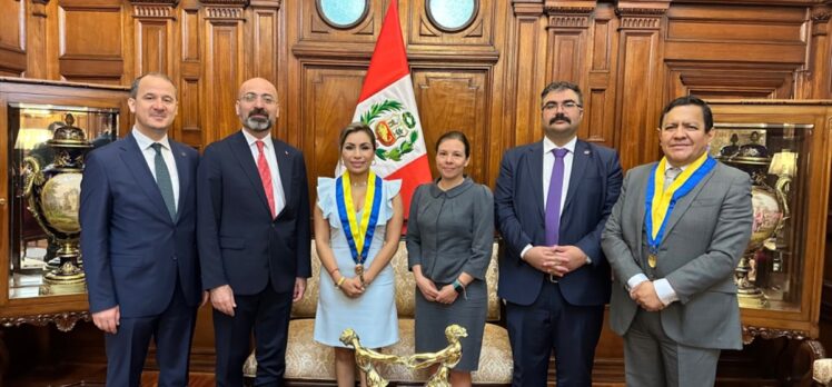 Türkiye Maarif Vakfı heyeti Peru'ya çalışma ziyaretinde bulundu