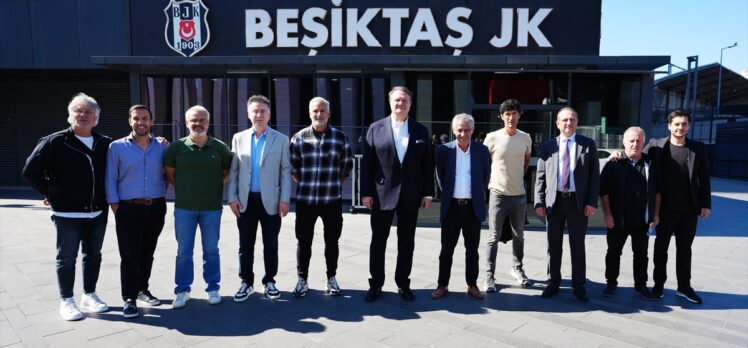 Beşiktaş Başkanı Hasan Arat, Fernando Santos ile vedalaştı