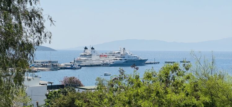 Bodrum'a “Star Legend” kruvaziyeri ile 218 yolcu geldi