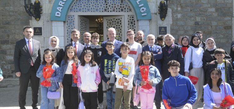 İstanbul Valisi Davut Gül'den Darülaceze sakinlerine ziyaret