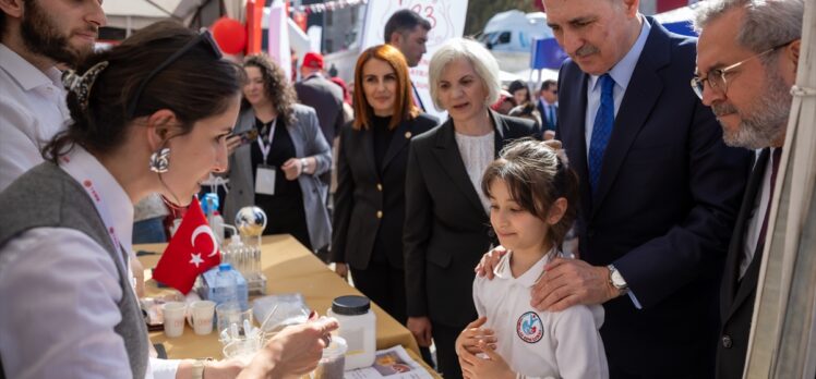 TBMM Başkanı Kurtulmuş, “Meclis Bahçesi Çocuk Bahçesi ve Bilim Şenliği” etkinlik alanını inceledi