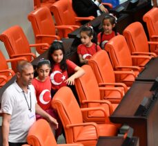 TBMM çocuk özel oturumunu 6. sınıf öğrencisi Aysima Arslan yönetti