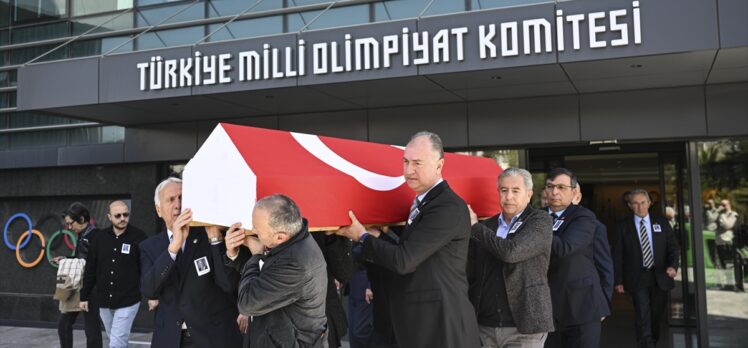 Vefat eden Togay Bayatlı için İstanbul'da anma töreni düzenlendi