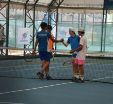 3. Uluslararası Cudi Cup Tenis Turnuvası'na çeyrek final maçlarıyla devam edildi