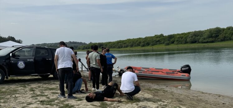 Adana'da Seyhan Nehri'ne giren genç kayboldu