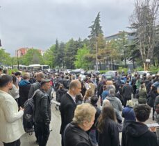 Başkentte kuvvetli yağış nedeniyle metro seferlerinde aksama yaşandı