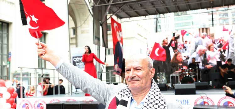 ATO heyeti, “Geleneksel New York Türk Günü Yürüyüşü”ne katıldı