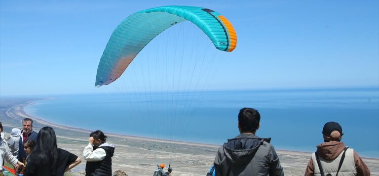 Azerbaycan'da Atatürk'ü Anma, Gençlik ve Spor Bayramı dolayısıyla doğa etkinliği düzenlendi