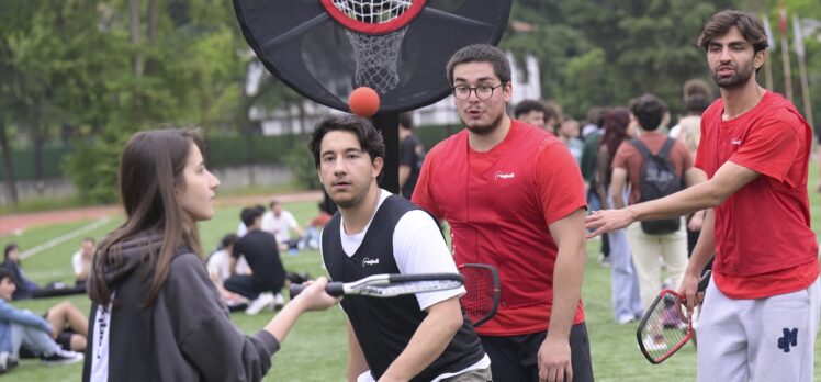 Boğaziçi Üniversitesi Spor Festivali'nde öğrenciler raqball oynadı