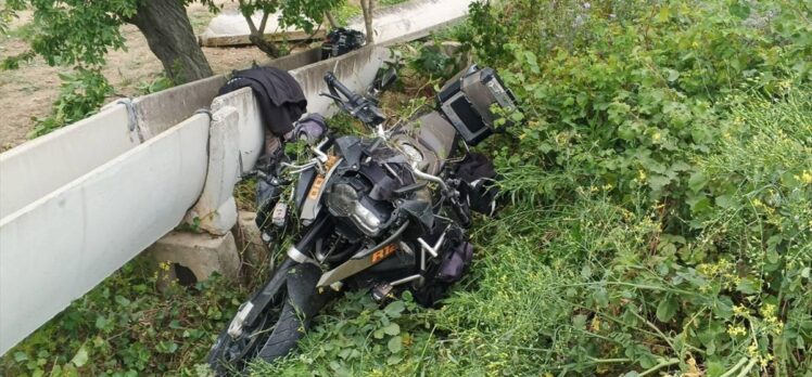 Bursa'da sulama kanalına çarpan motosikletin sürücüsü yaşamını yitirdi