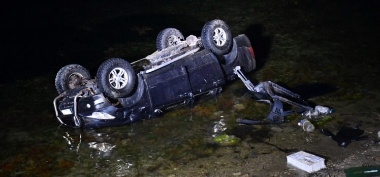 Çanakkale'de denize düşen otomobilin sürücüsü yaşamını yitirdi