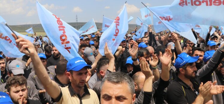 Çankırı'da lastik fabrikası işçileri greve gitti