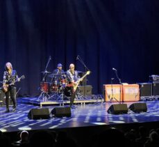 İngiliz rock grubu Wishbone Ash, AKM'de konser verdi