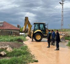 Kayseri'de sağanak hayatı olumsuz etkiledi