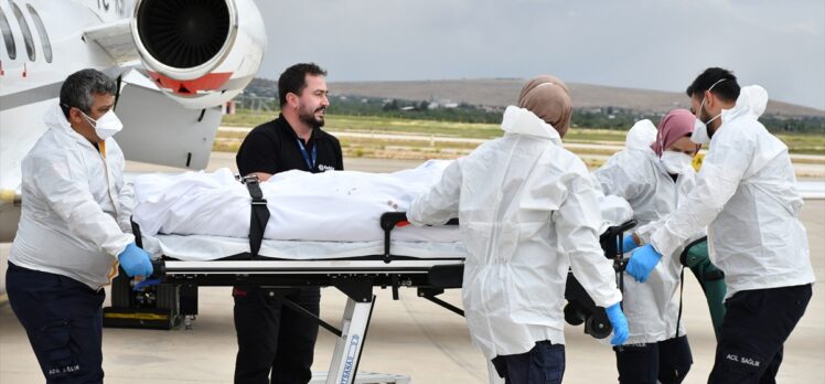 Mekke'de rahatsızlanan kişi ambulans uçakla Gaziantep'e getirildi