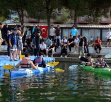 Muğla'da gençler 19 Mayıs'ı kürek çekerek kutladı