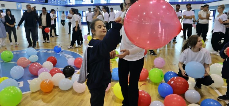 OMÜ'lü öğrenciler özel gereksinimli çocuklar için spor etkinliği düzenledi