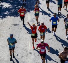 Salomon Çeşme Yarı Maratonu koşuldu