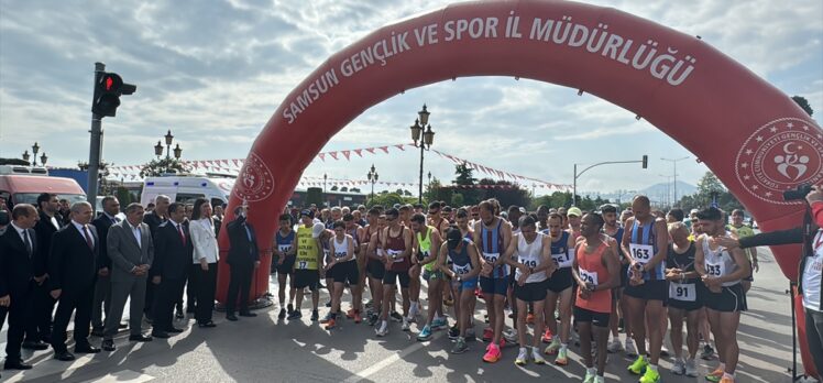 Samsun'da 19 Mayıs Yarı Maratonu yapıldı