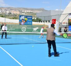 Şırnak'ta 3. Uluslararası Cudi Cup Tenis Turnuvası gösteri maçı ile başladı