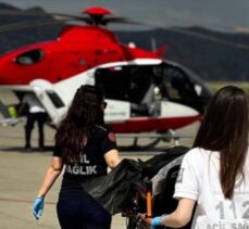 Şırnak'ta ambulans helikopter yüksek tansiyon rahatsızlığı yaşayan hasta için havalandı