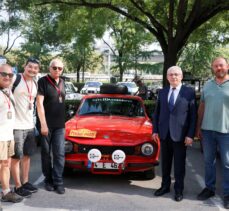 Türk ralliciler, Pekin-Paris Klasik Otomobil Rallisi'nde start aldı