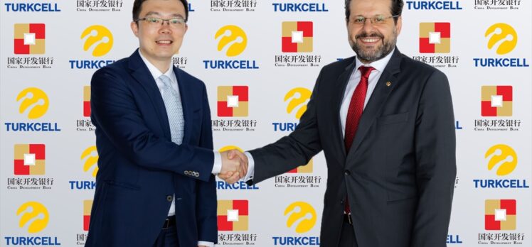 Turkcell, Çin Kalkınma Bankası'yla ön protokol imzaladı