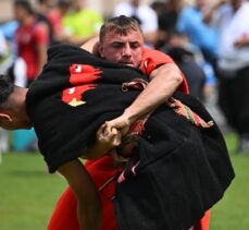 Türkiye Okullar Arası Güreş Şampiyonası Kayseri'de başladı