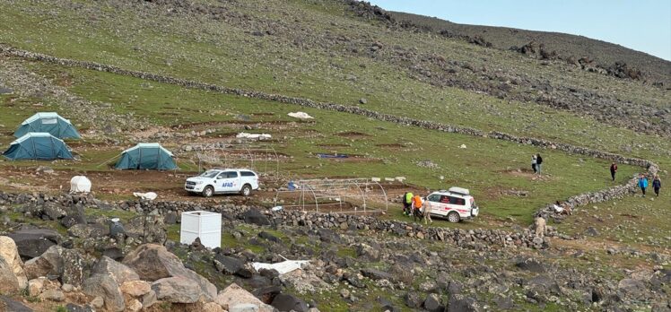 Ağrı Dağı'nda kayalıklardan düşen İranlı dağcının cesedine ulaşıldı