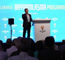 AK Parti İzmir İl Başkanlığında bayramlaşma programı düzenlendi