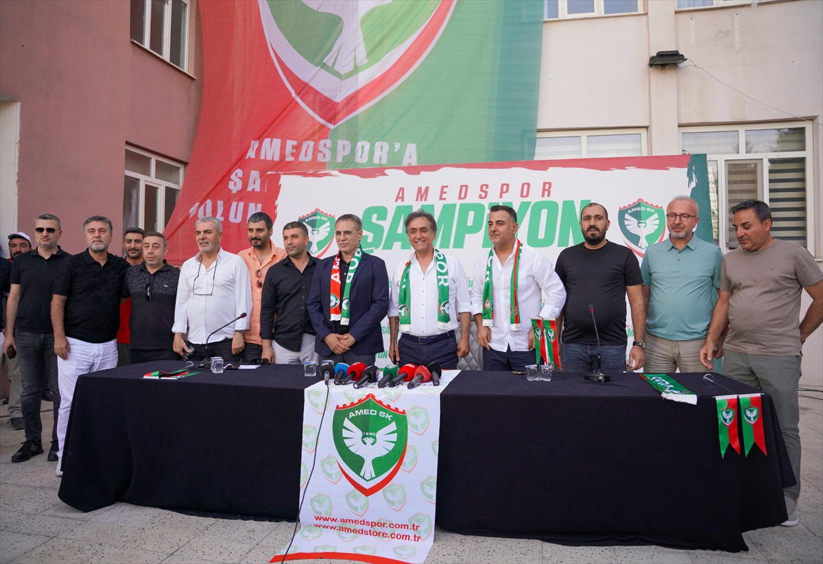 Amed Sportif Faaliyetler, teknik direktör Ersun Yanal ile sözleşme imzaladı