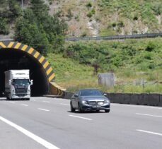 Anadolu Otoyolu ve D-100 kara yolunun Bolu geçişinde bayram trafiği önlemleri alındı