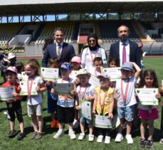 Arhavi'de 12. Grassroots Herkes İçin Futbol Şenliği yapıldı