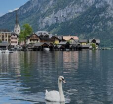 Avusturya'nın masalsı kasabası Hallstatt dünyanın dört bir yanından ziyaretçi ağırlıyor