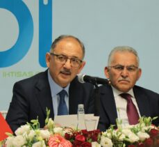 Bakan Özhaseki, Kocasinan Tarıma Dayalı Organize Sanayi Bölgesi Tanıtım Toplantısı'nda konuştu: