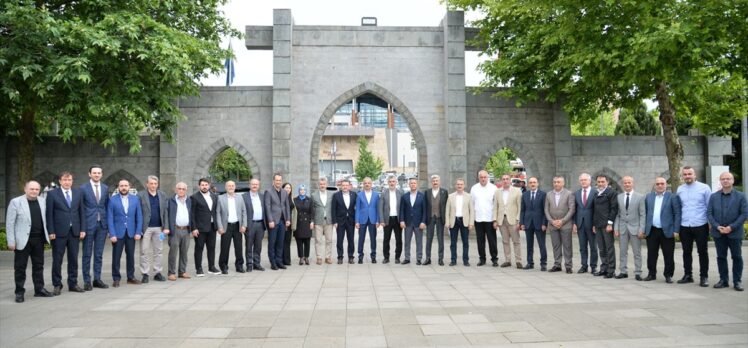 Bakan Uraloğlu, Trabzon'da Cumhur İttifakı Belediye Başkanları Toplantısı'na katıldı