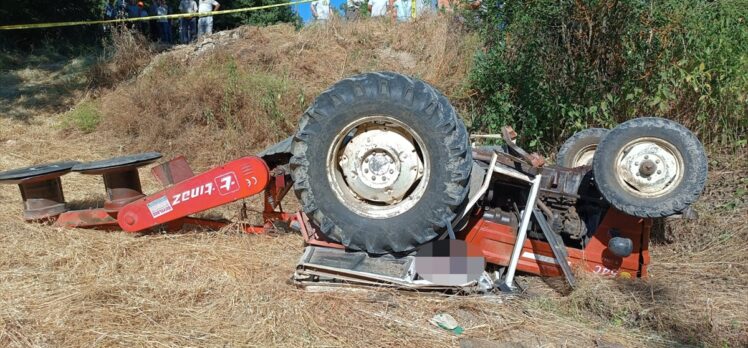 Balıkesir'de devrilen traktörün altında kalan sürücü öldü