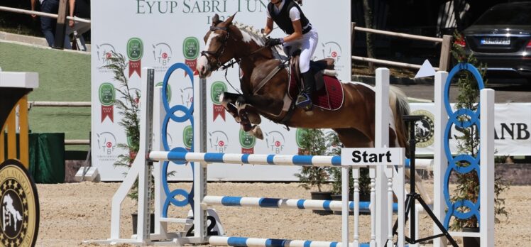 Binicilikte Eyüp Sabri Tuncer Pony Ligi'nin finali İstanbul'da yapıldı