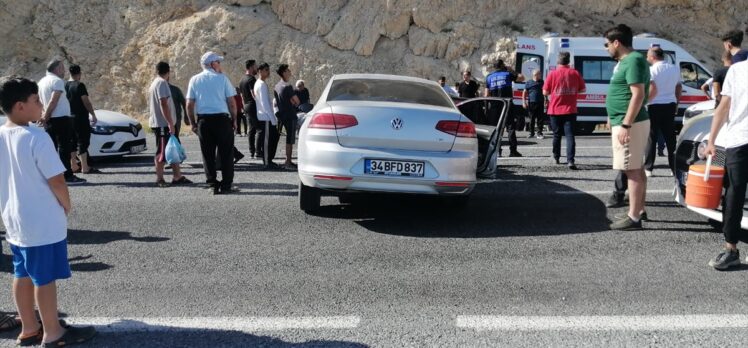 Bitlis'te trafik kazasında AK Parti Aydınlar Belde Başkanı hayatını kaybetti