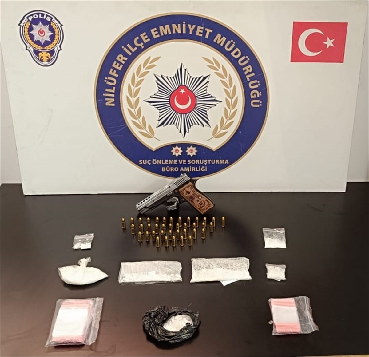 Bursa'da uyuşturucu operasyonunda yakalanan 3 şüpheli tutuklandı